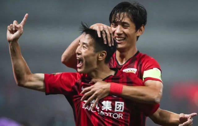 詹姆斯拒谈JR史密斯事件，回应明天做得更好（詹姆斯对JR史密斯风波避谈：明天会做得更好）